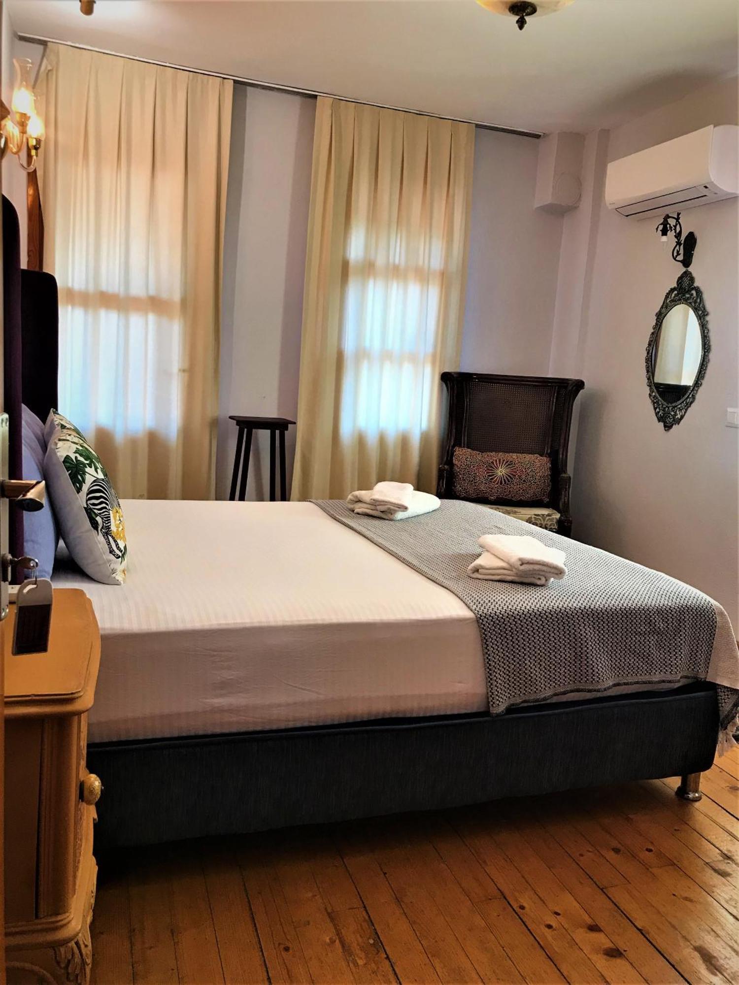 Smyrna Uzunçarşı Kas Exterior foto